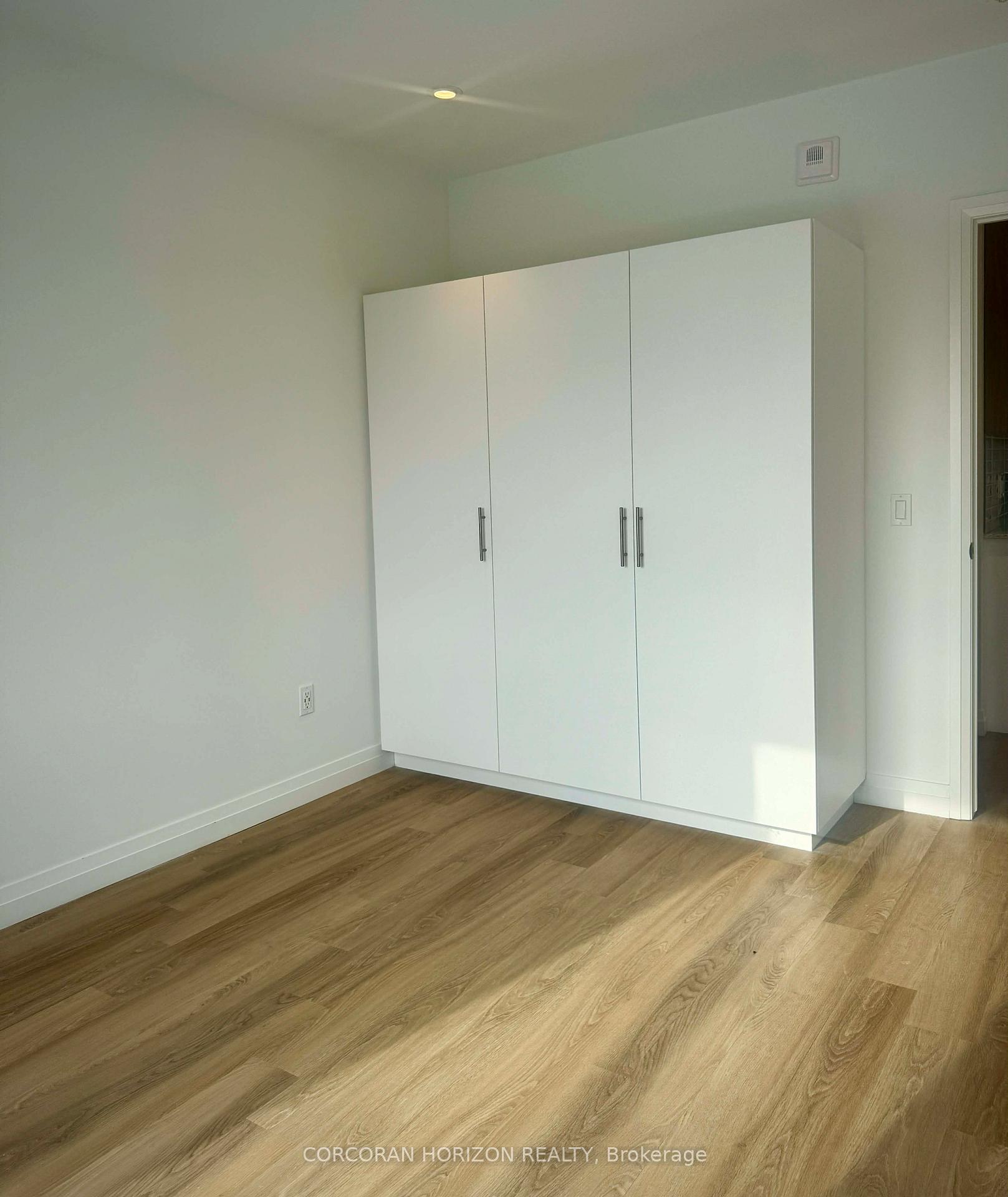 Photo 4 of Unit 703, 525 New Dundee Road, Kitchener — HOMEH
