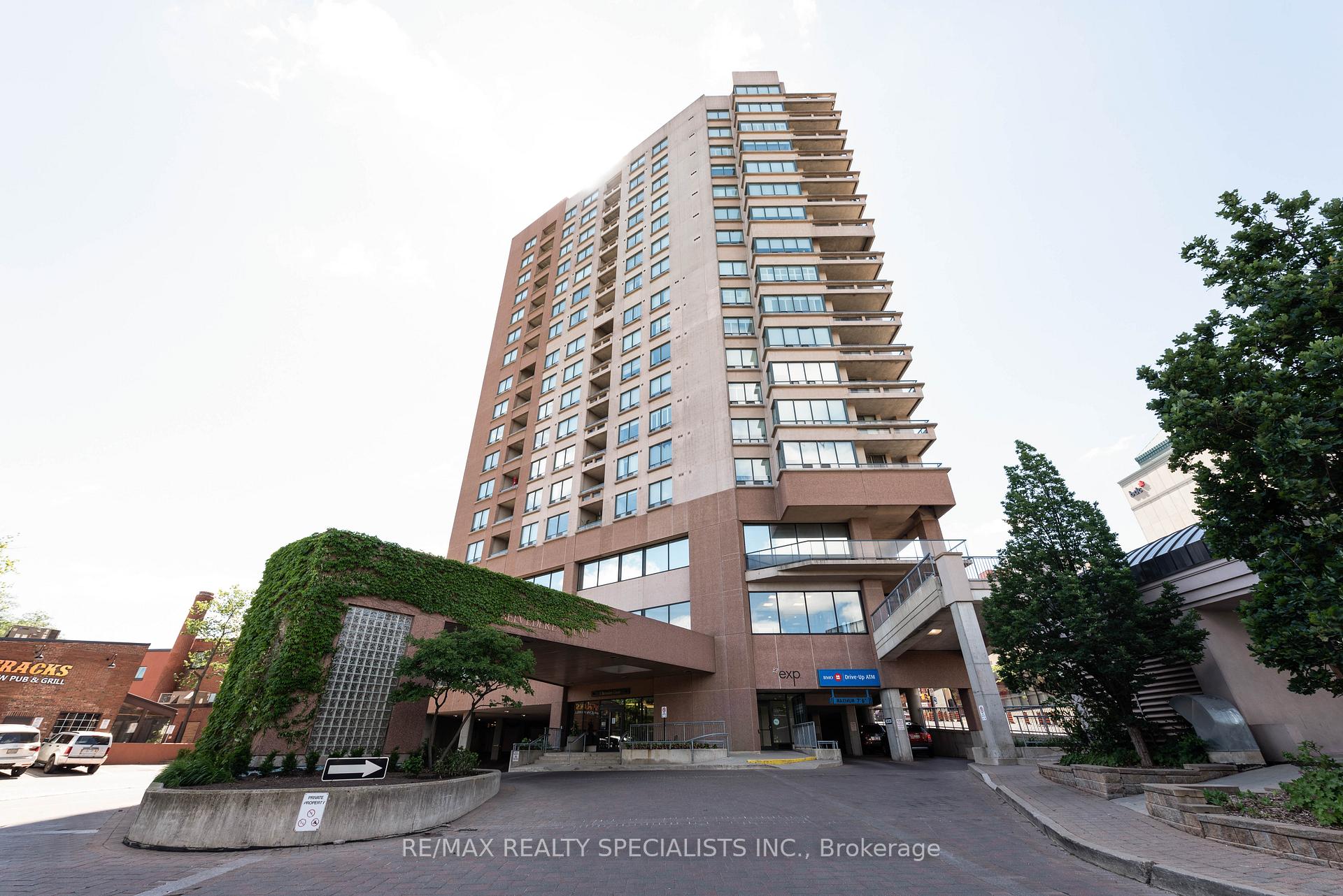 Front of Unit 1007, 1 Belvedere Court