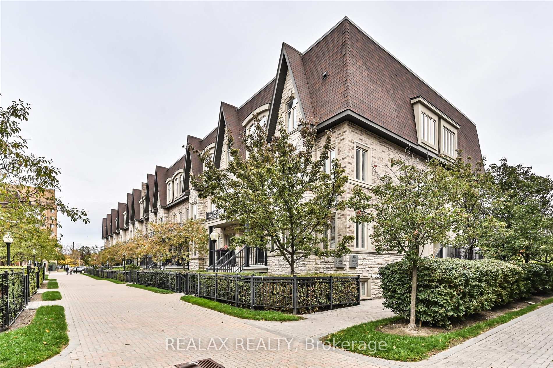 Photo 1 of Unit 207, 320 John Street, Markham, Aileen-Willowbrook — HOMEH
