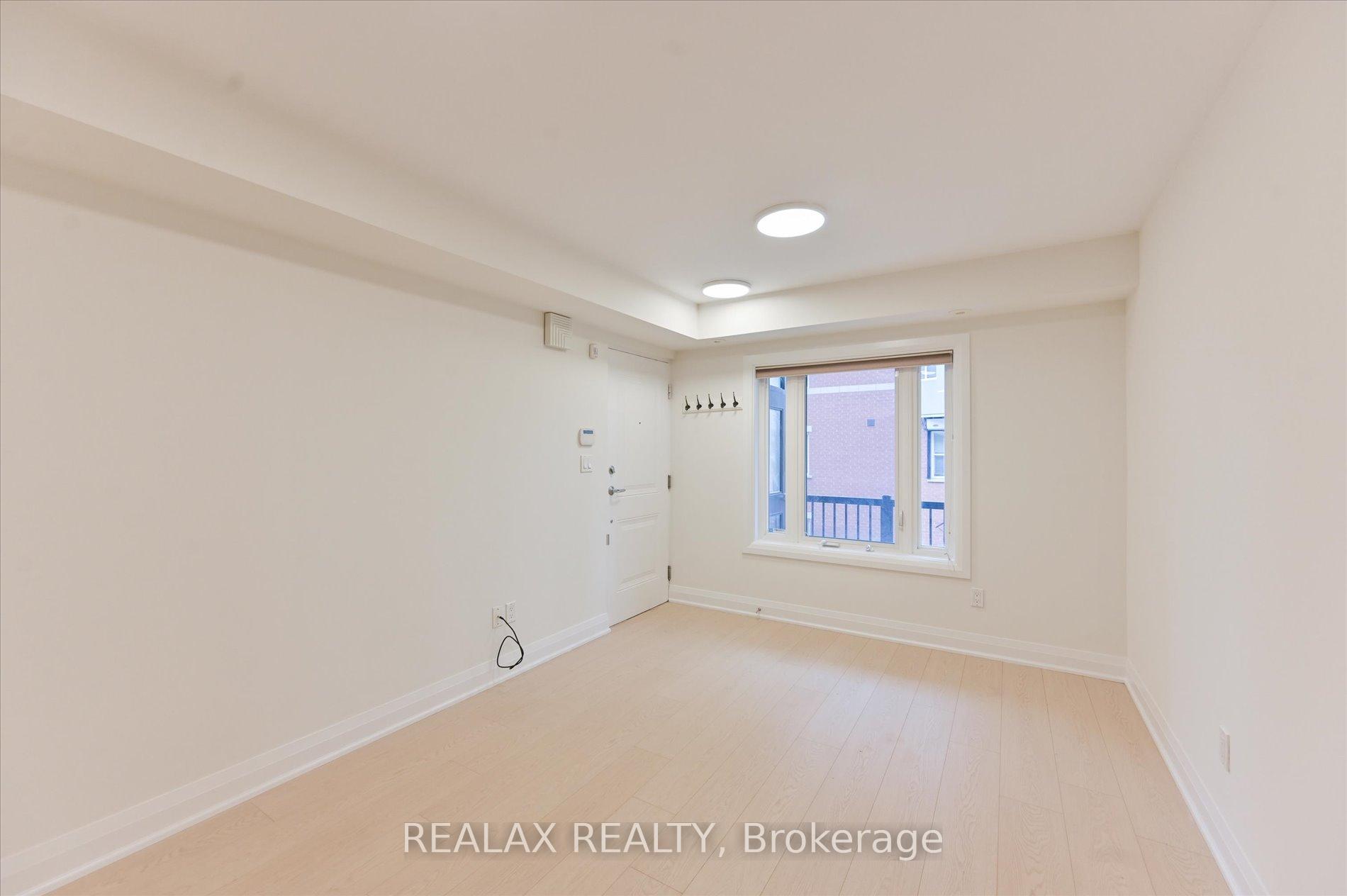 Photo 2 of Unit 207, 320 John Street, Markham, Aileen-Willowbrook — HOMEH