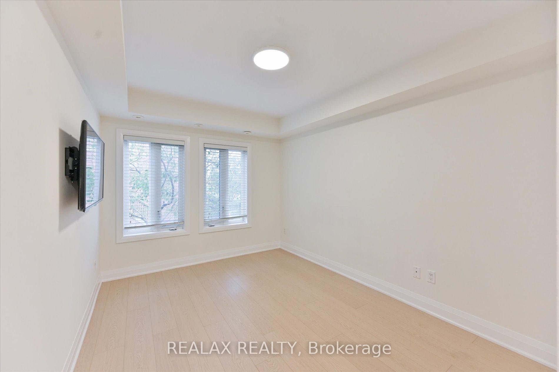 Photo 4 of Unit 207, 320 John Street, Markham, Aileen-Willowbrook — HOMEH