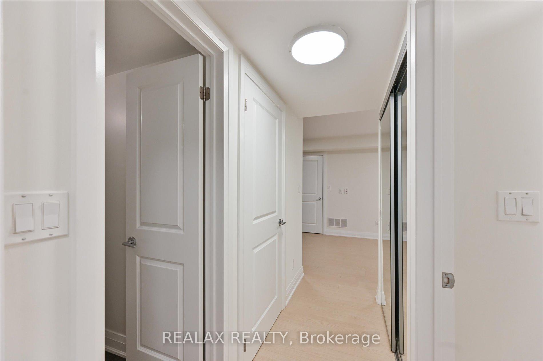Photo 6 of Unit 207, 320 John Street, Markham, Aileen-Willowbrook — HOMEH