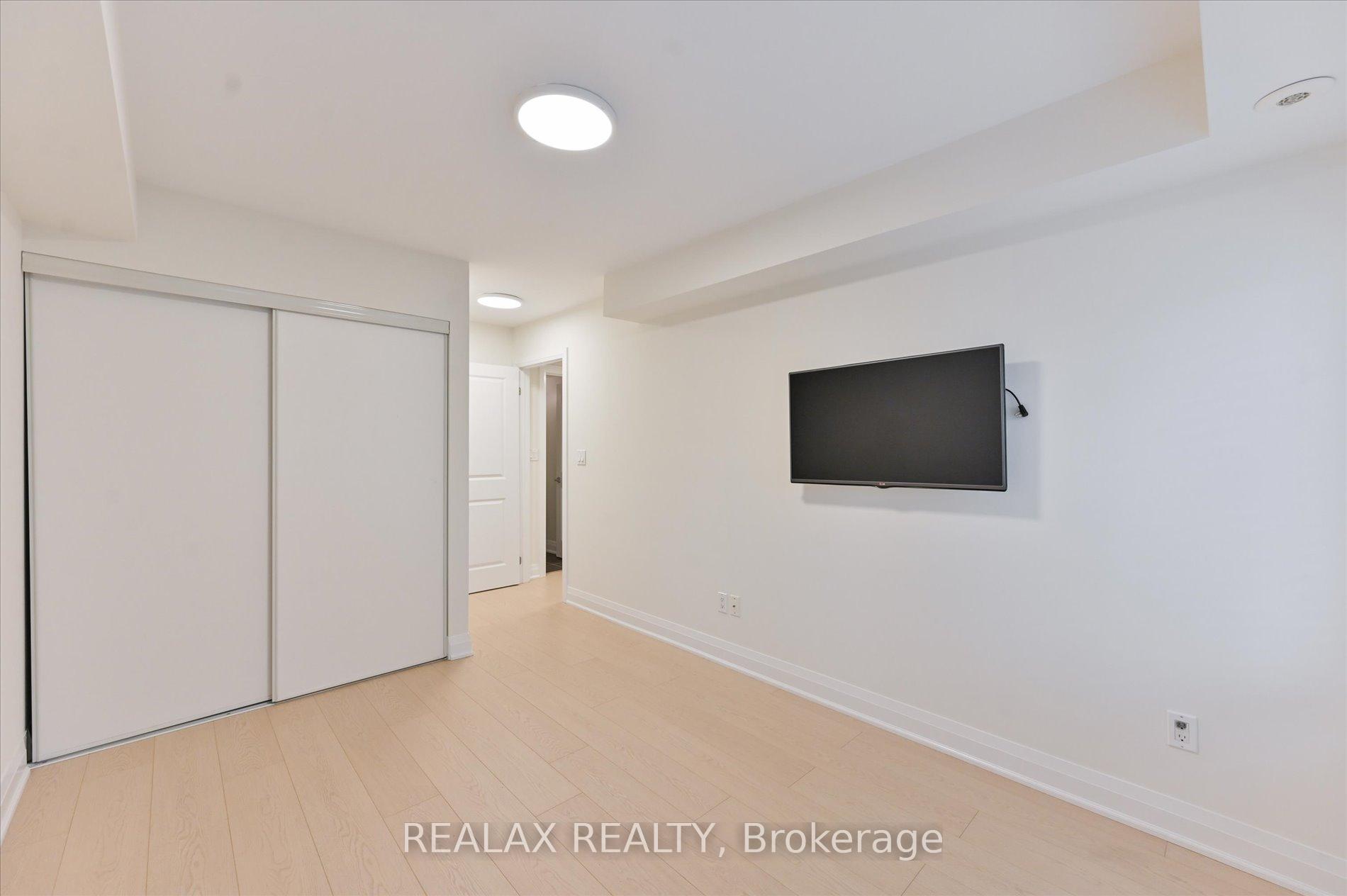 Photo 12 of Unit 207, 320 John Street, Markham, Aileen-Willowbrook — HOMEH