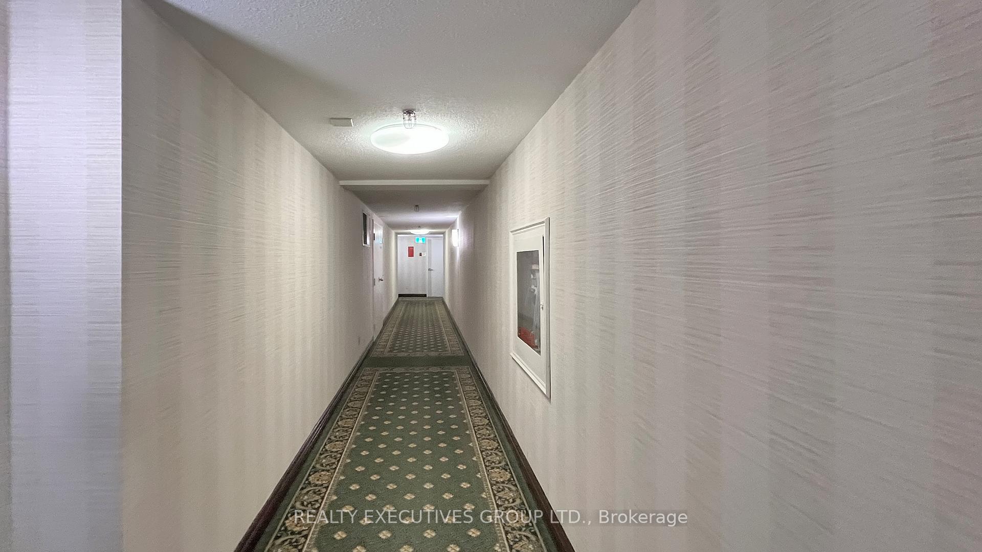 Photo 2 of Unit 902, 8111 Yonge Street, Markham, Royal Orchard — HOMEH