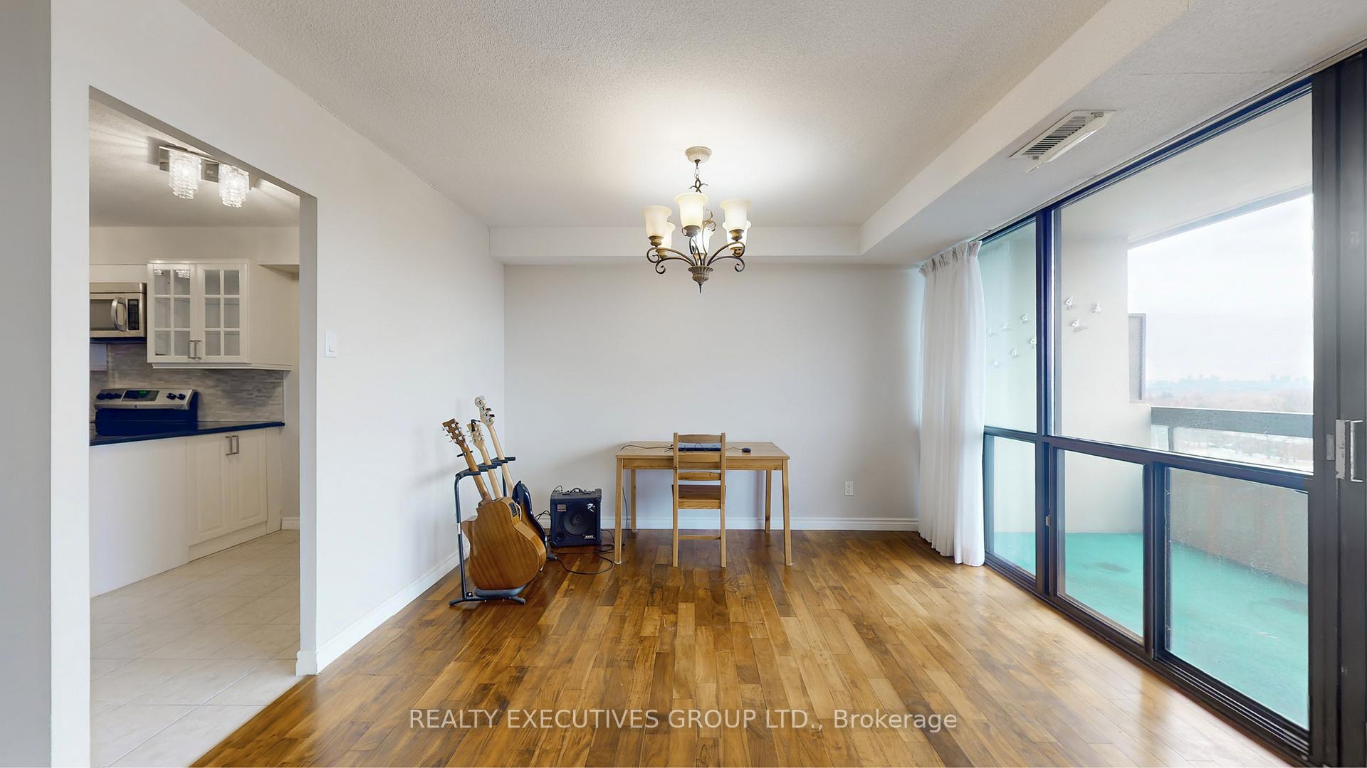Photo 37 of Unit 902, 8111 Yonge Street, Markham, Royal Orchard — HOMEH