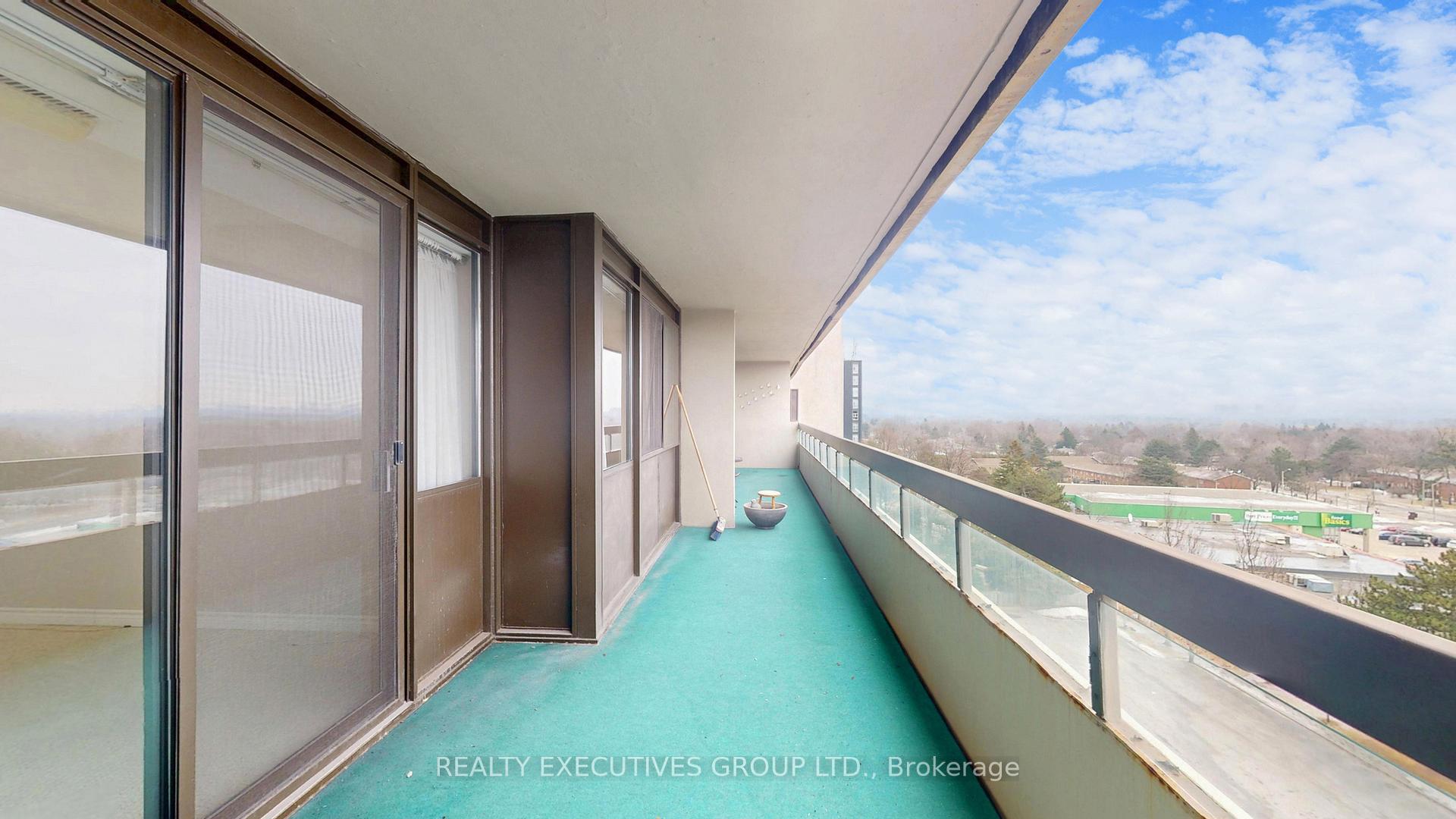 Photo 35 of Unit 902, 8111 Yonge Street, Markham, Royal Orchard — HOMEH