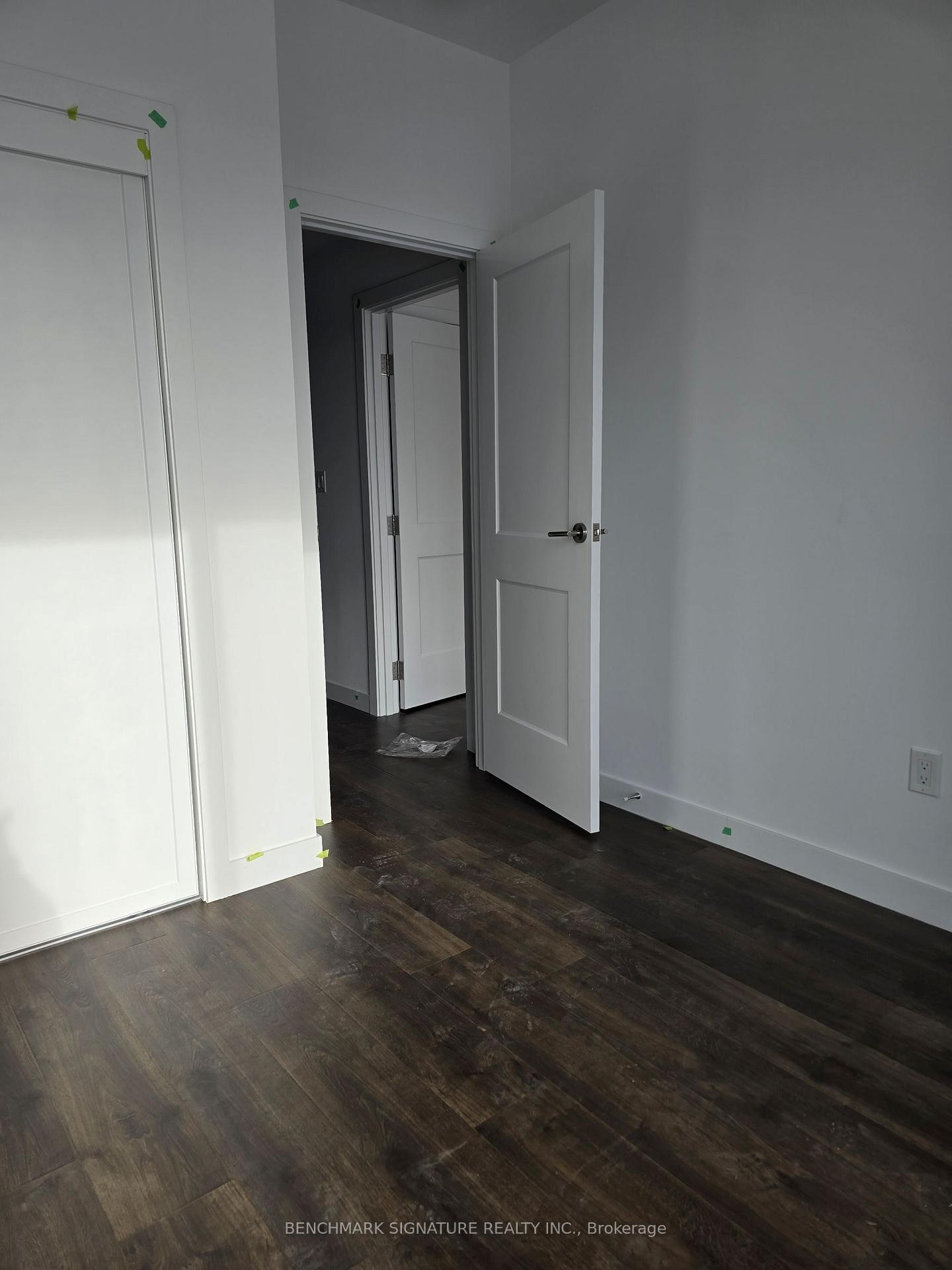 Photo 5 of Unit 520, 30 Markdale Lane, Markham, Middlefield — HOMEH