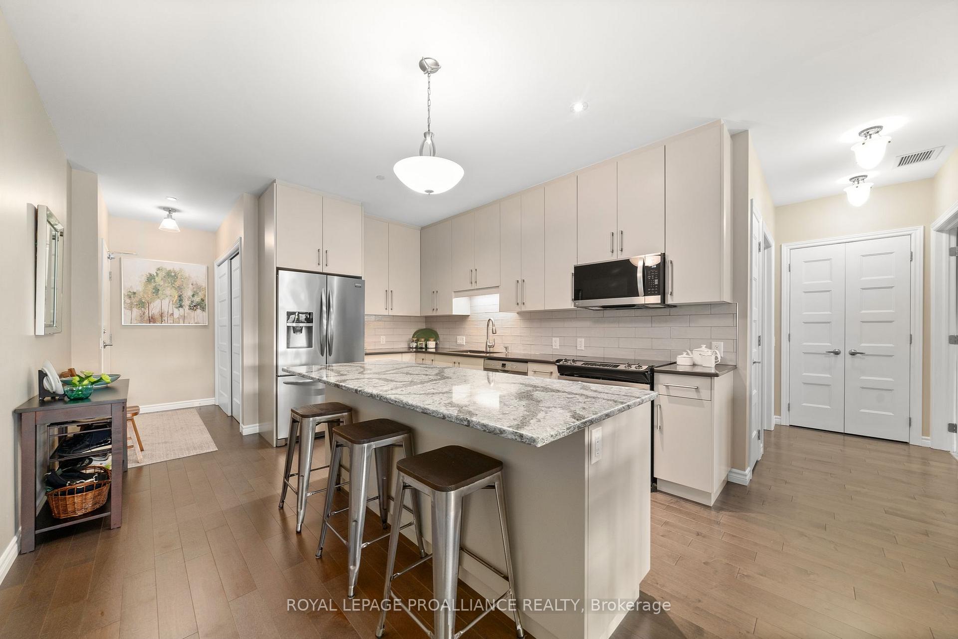 Photo 10 of Unit 405, 199 Front Street E, Belleville, Belleville Ward — HOMEH