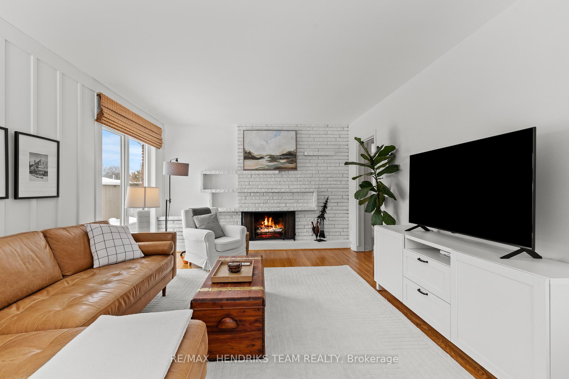 Photo 8 of 9 Rosemount Avenue, St. Catharines, Vine/Linwell — HOMEH