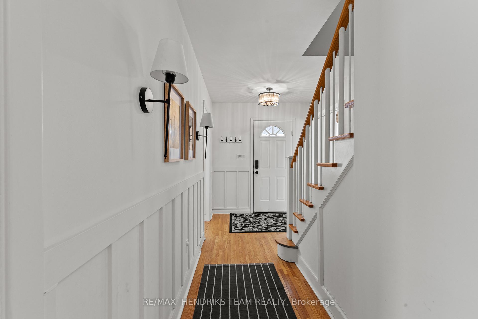 Photo 5 of 9 Rosemount Avenue, St. Catharines, Vine/Linwell — HOMEH
