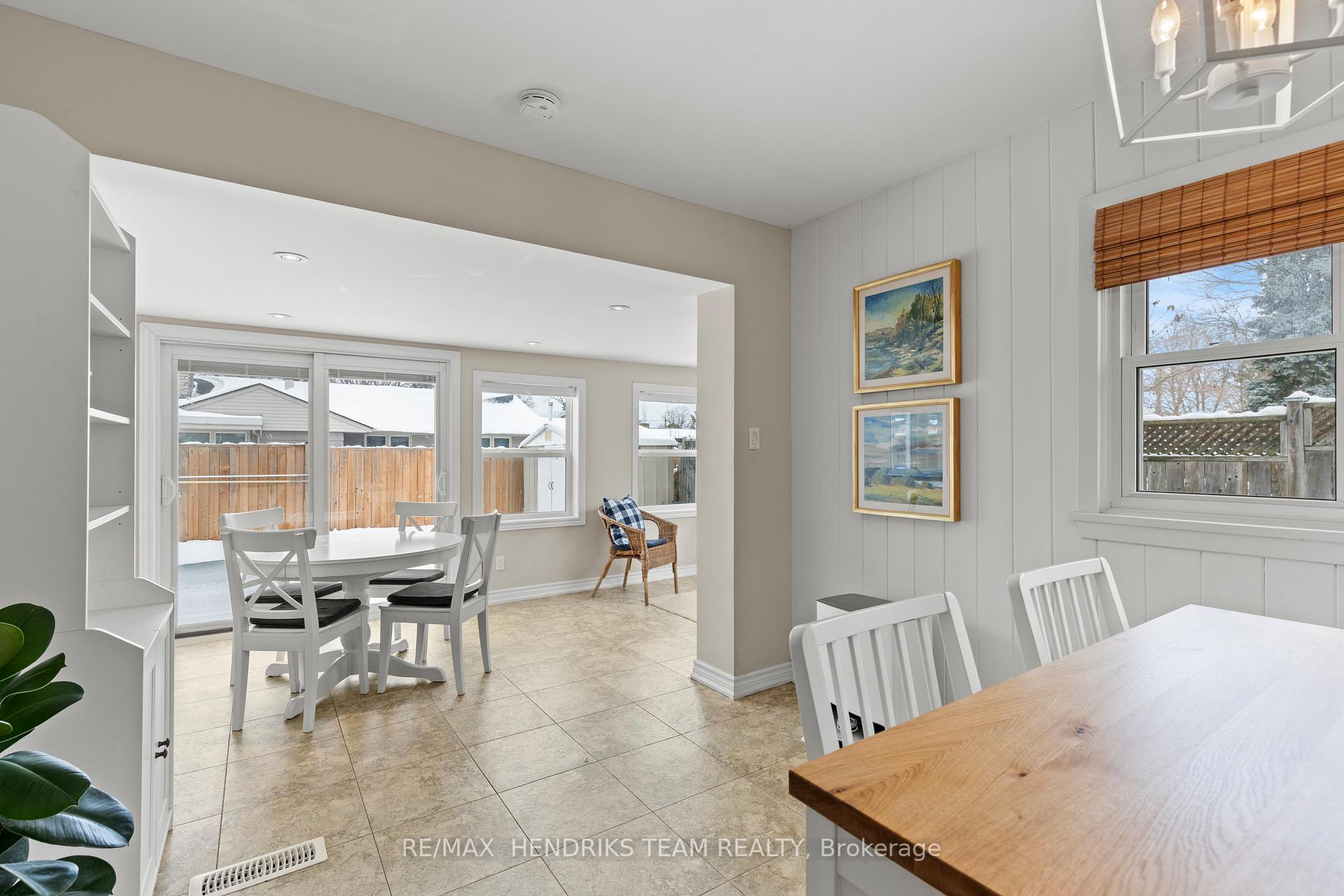 Photo 15 of 9 Rosemount Avenue, St. Catharines, Vine/Linwell — HOMEH