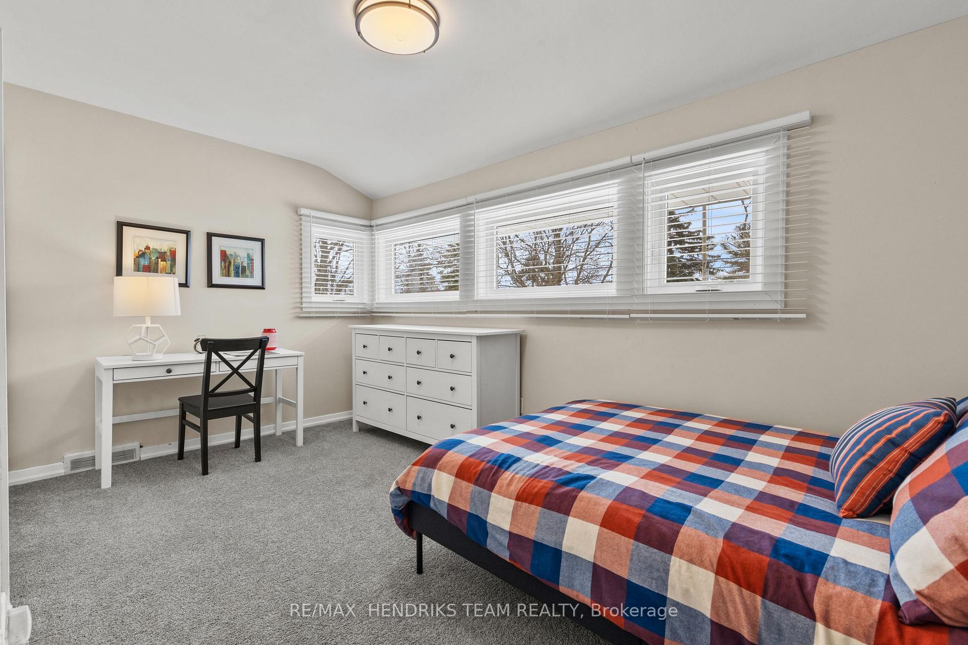 Photo 28 of 9 Rosemount Avenue, St. Catharines, Vine/Linwell — HOMEH