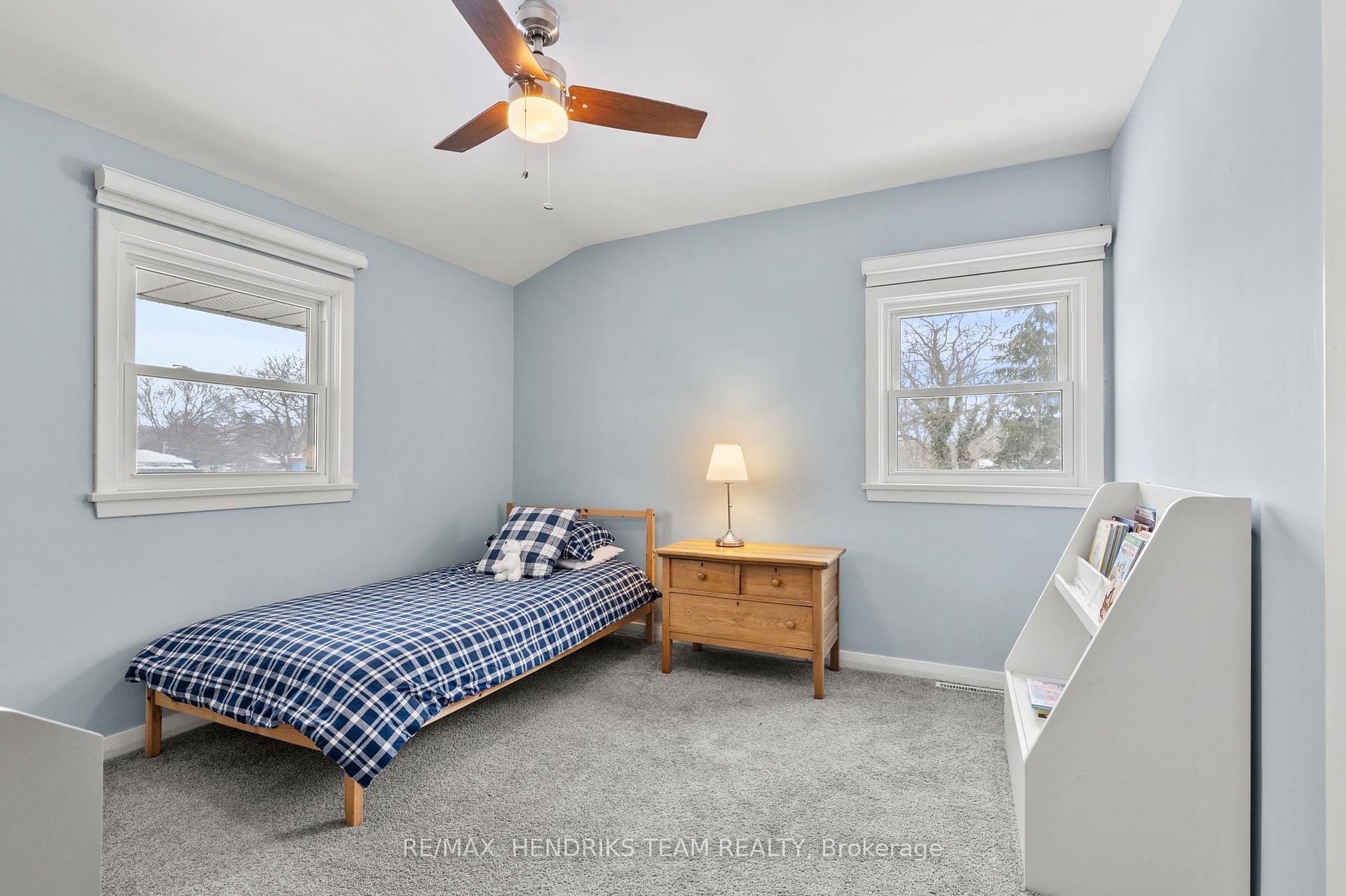 Photo 22 of 9 Rosemount Avenue, St. Catharines, Vine/Linwell — HOMEH
