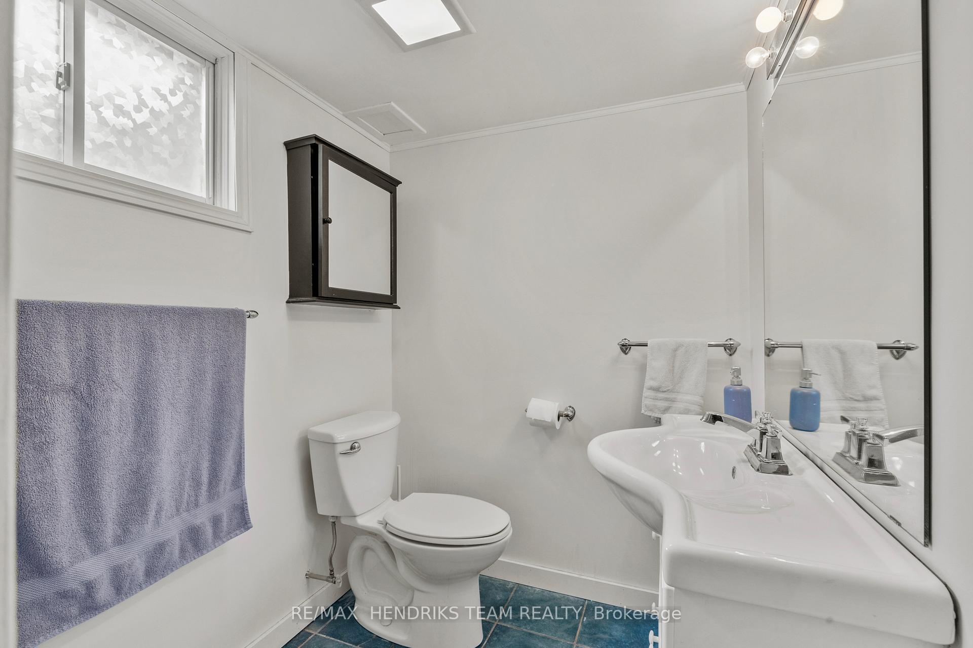 Photo 33 of 9 Rosemount Avenue, St. Catharines, Vine/Linwell — HOMEH
