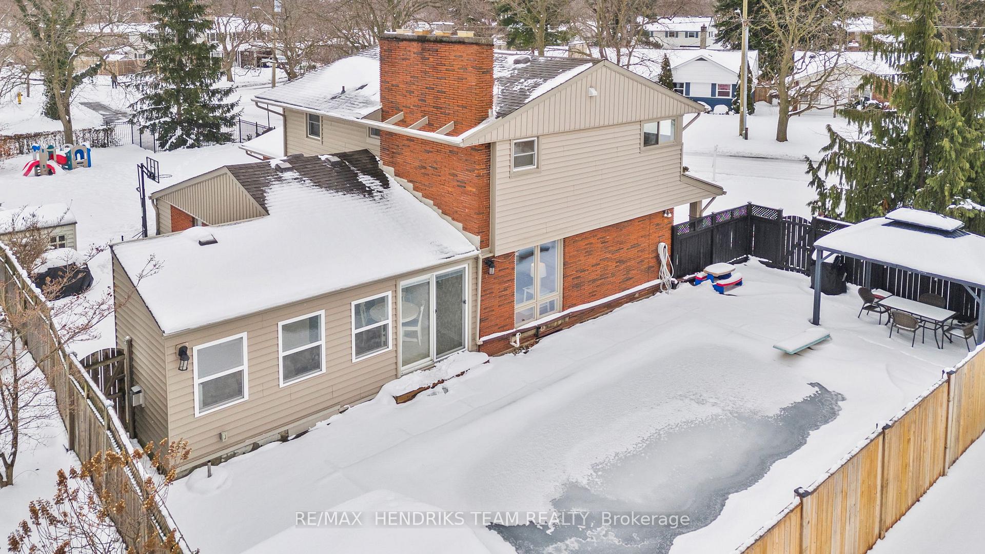 Photo 40 of 9 Rosemount Avenue, St. Catharines, Vine/Linwell — HOMEH