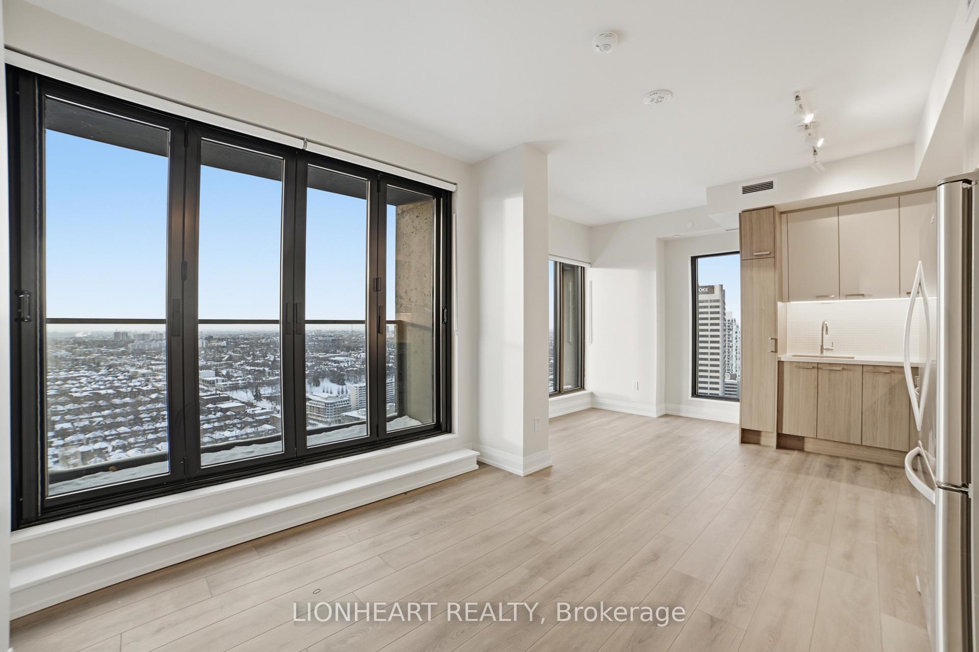 Photo 3 of Unit 3308, 20 Soudan Avenue, Toronto, Mount Pleasant West — HOMEH