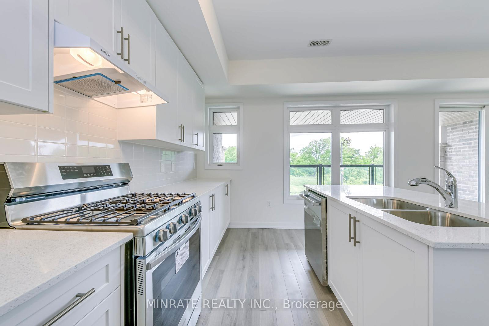 Photo 6 of 1544 Wellwood Terrace, Milton, Cobban — HOMEH