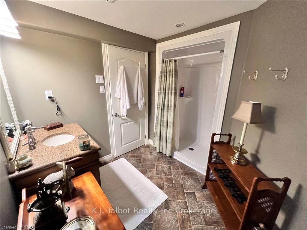 Photo 29 of 175 Jones Street, Goderich, Goderich (Town) — HOMEH