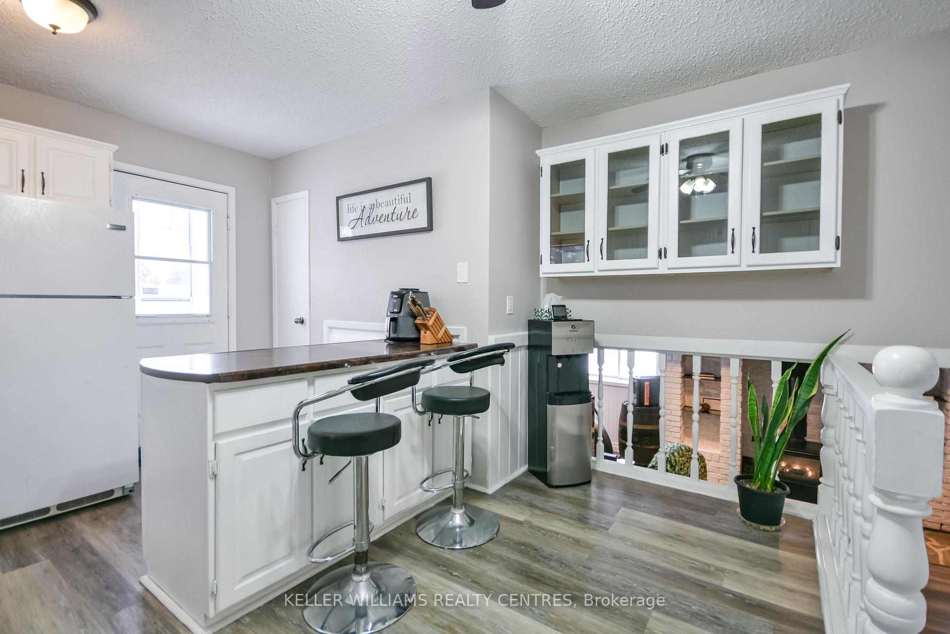 Photo 3 of 318 Colborne Street, Midland — HOMEH