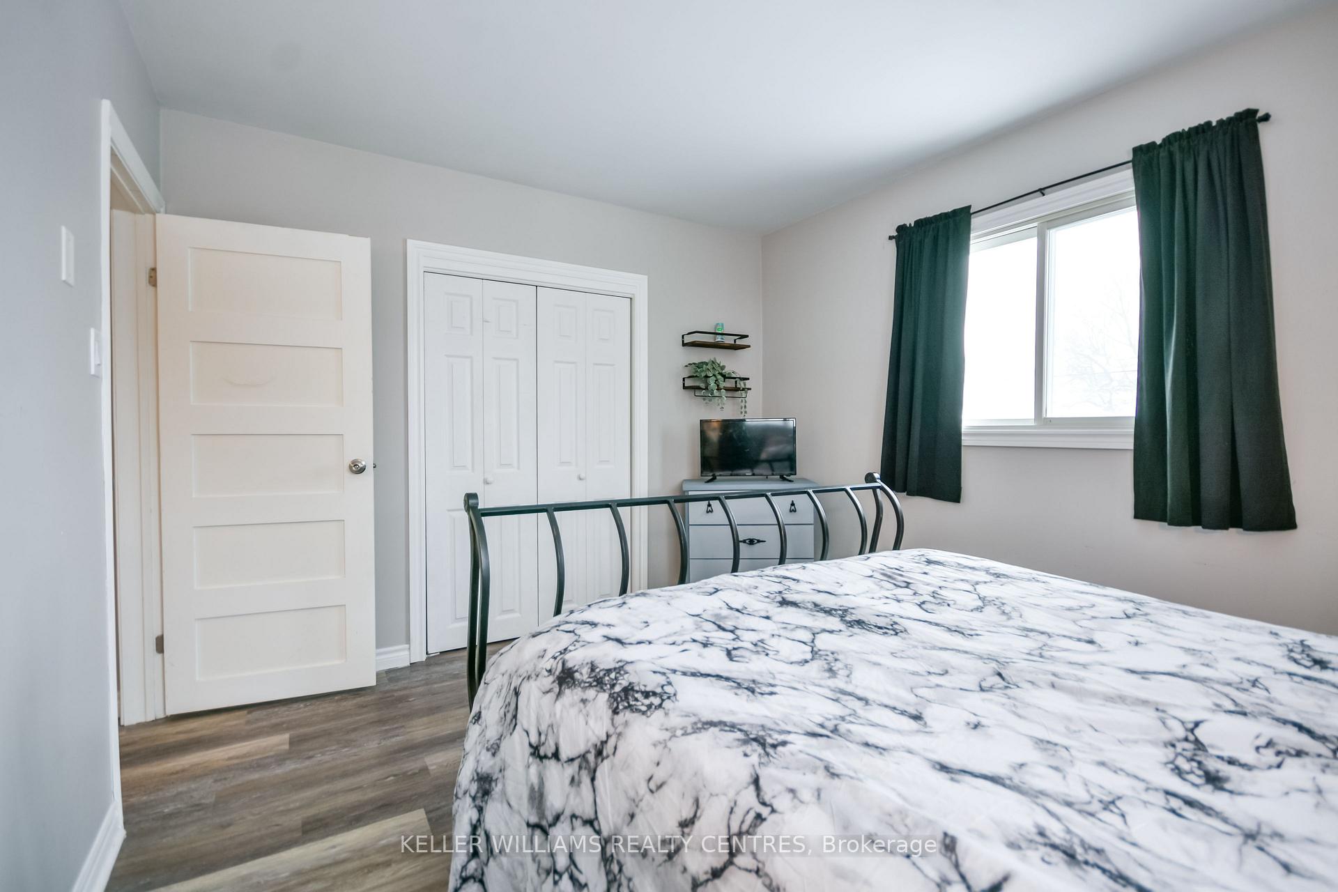 Photo 15 of 318 Colborne Street, Midland — HOMEH