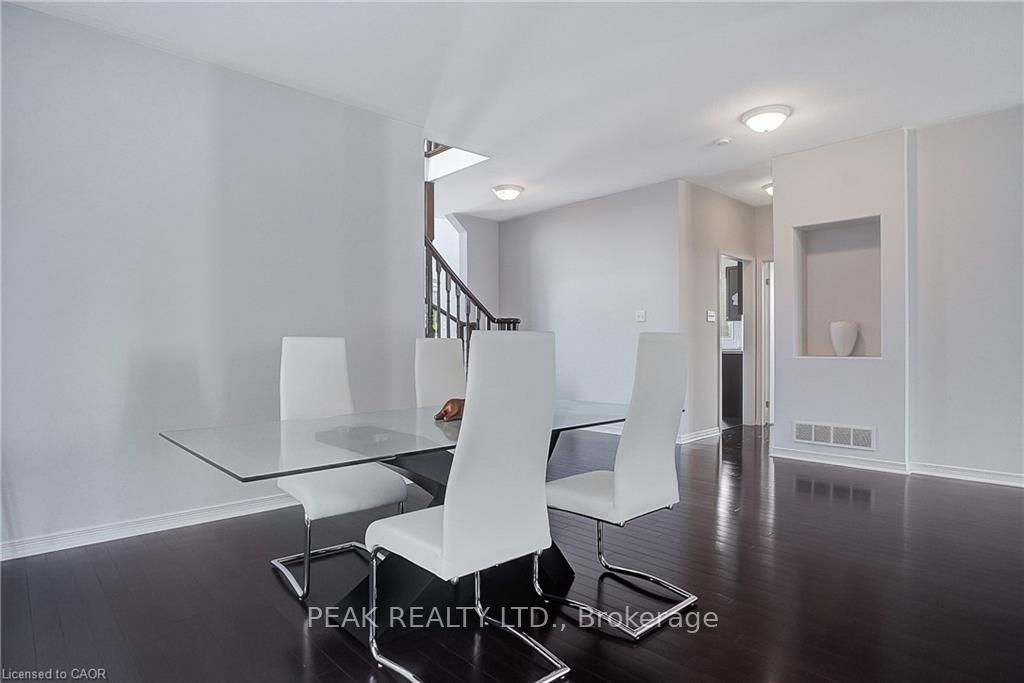 Photo 11 of 320 Robert Ferrie Drive, Kitchener — HOMEH