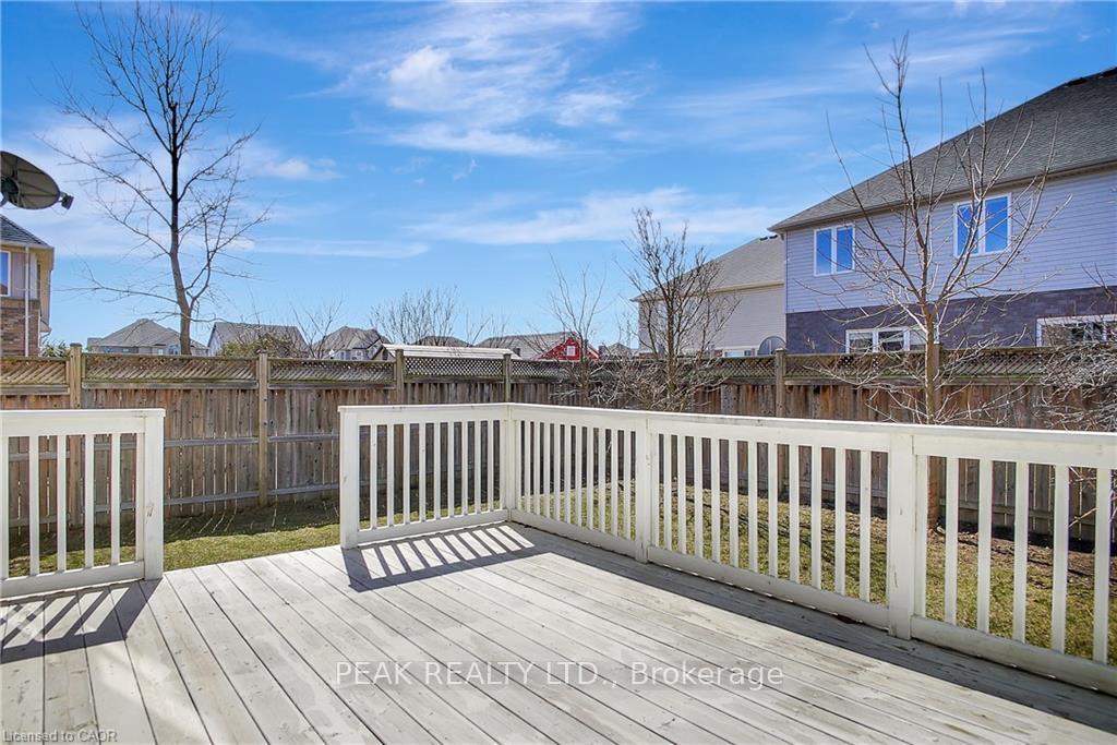 Photo 35 of 320 Robert Ferrie Drive, Kitchener — HOMEH
