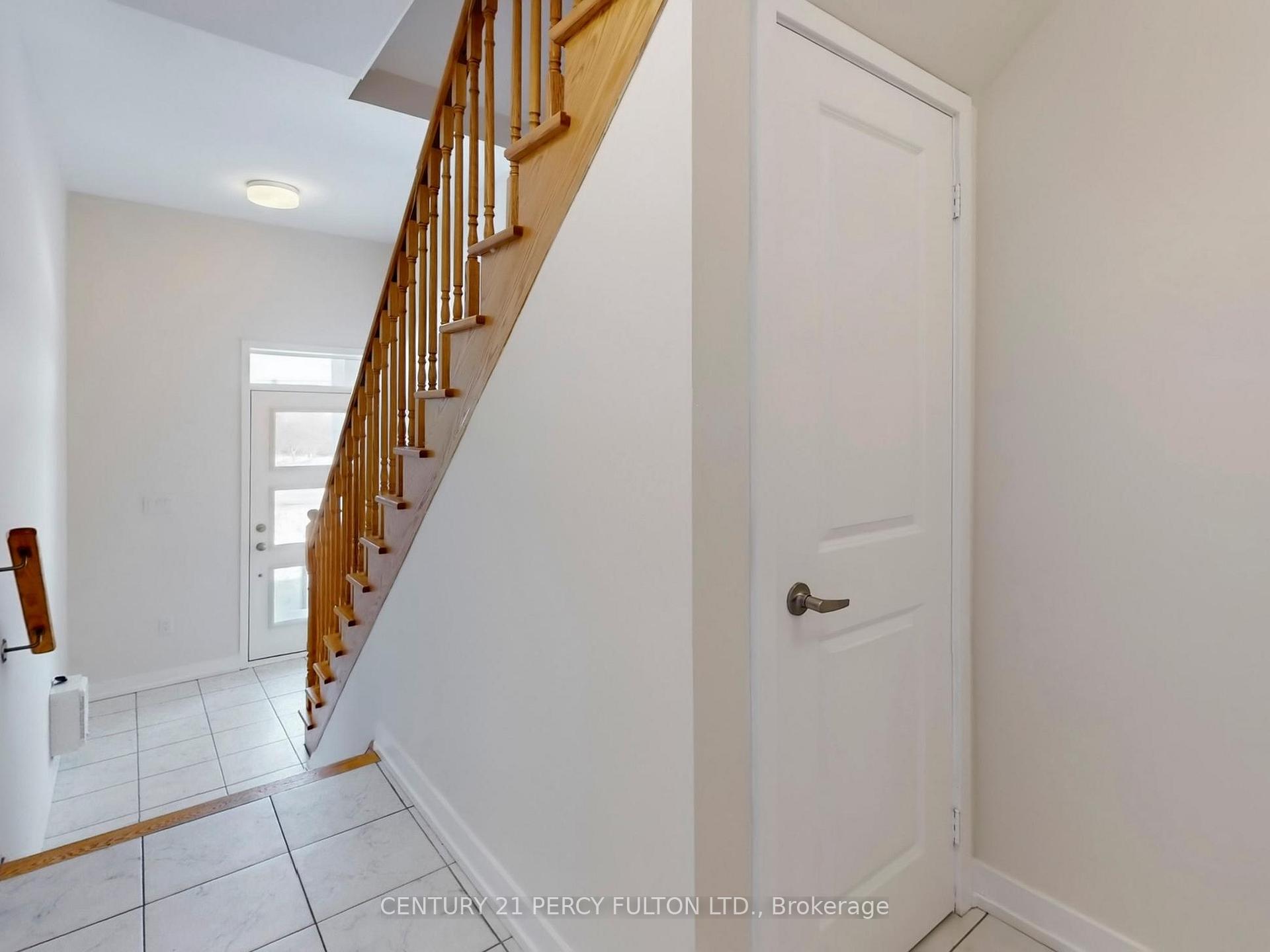 Photo 15 of Unit 206, 2550 Castlegate Crossing, Pickering, Duffin Heights — HOMEH