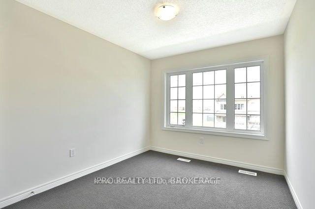 Photo 11 of 4 Bayonne Drive, Hamilton, Stoney Creek Mountain — HOMEH