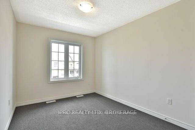Photo 10 of 4 Bayonne Drive, Hamilton, Stoney Creek Mountain — HOMEH