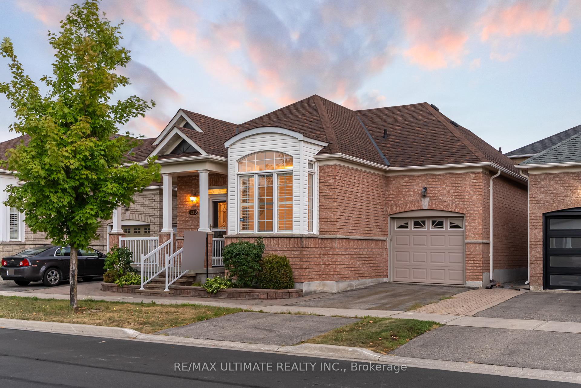 Photo 1 of 21 Delray Drive, Markham, Greensborough — HOMEH