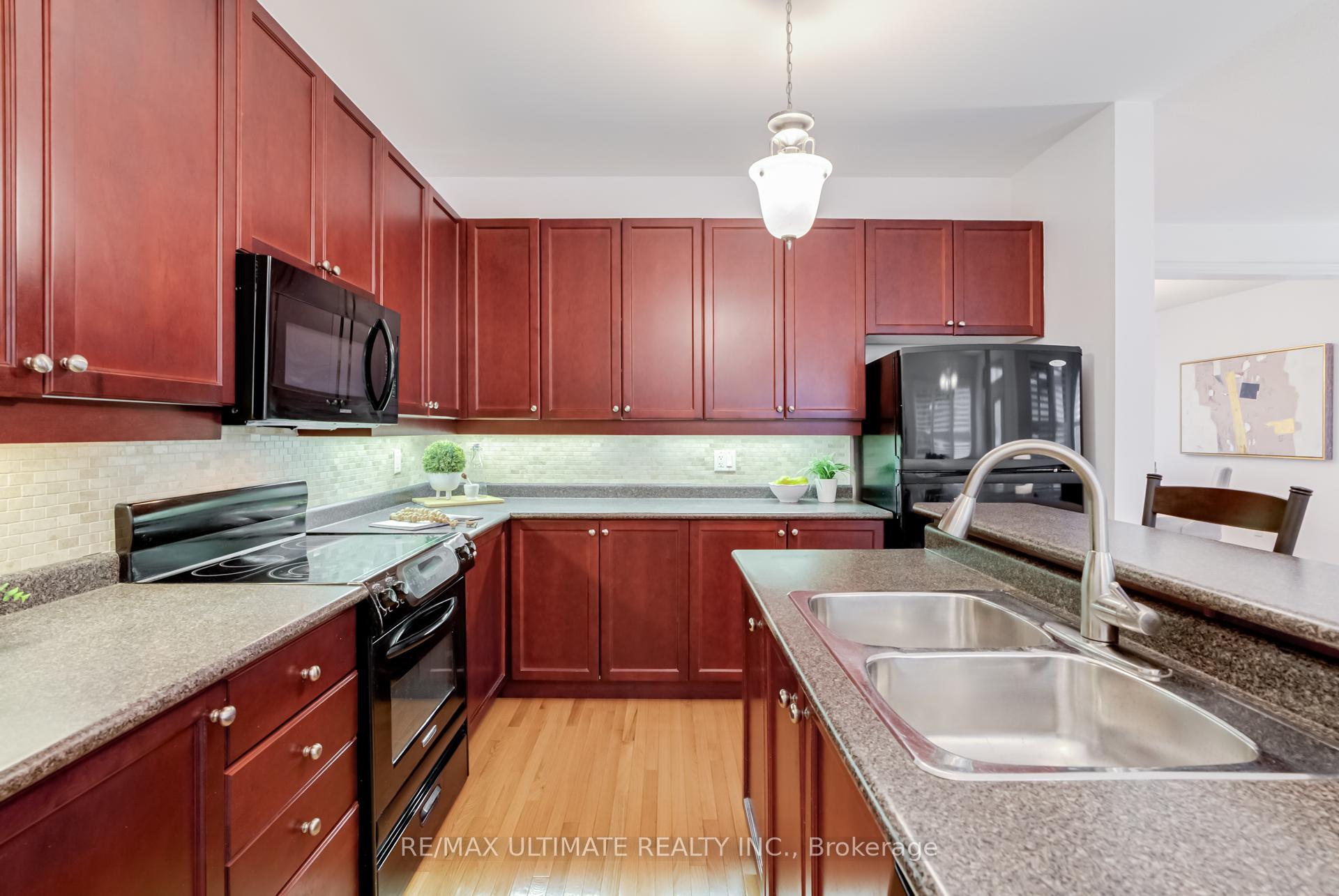 Photo 14 of 21 Delray Drive, Markham, Greensborough — HOMEH