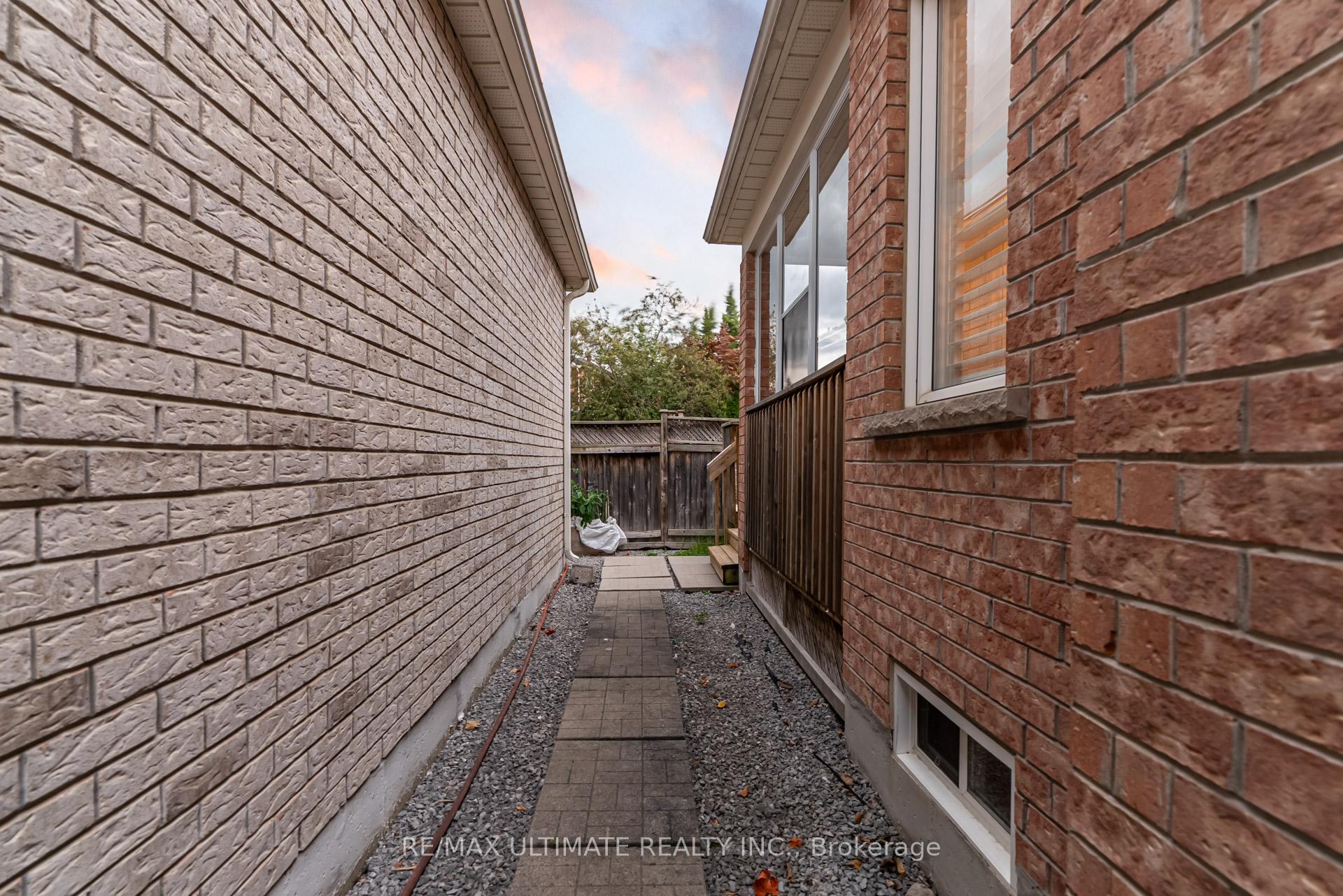 Photo 44 of 21 Delray Drive, Markham, Greensborough — HOMEH