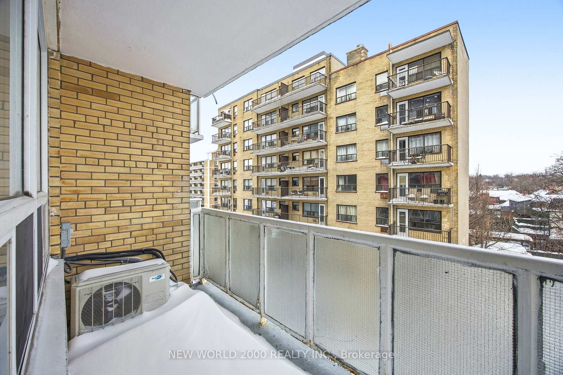 Photo 5 of Unit 608, 88 Bernard Avenue, Toronto, The Annex — HOMEH