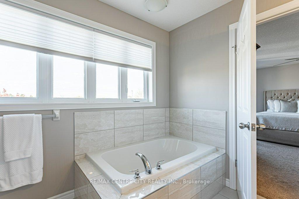 Photo 12 of 150 Queen Street, Middlesex Centre, Komoka — HOMEH