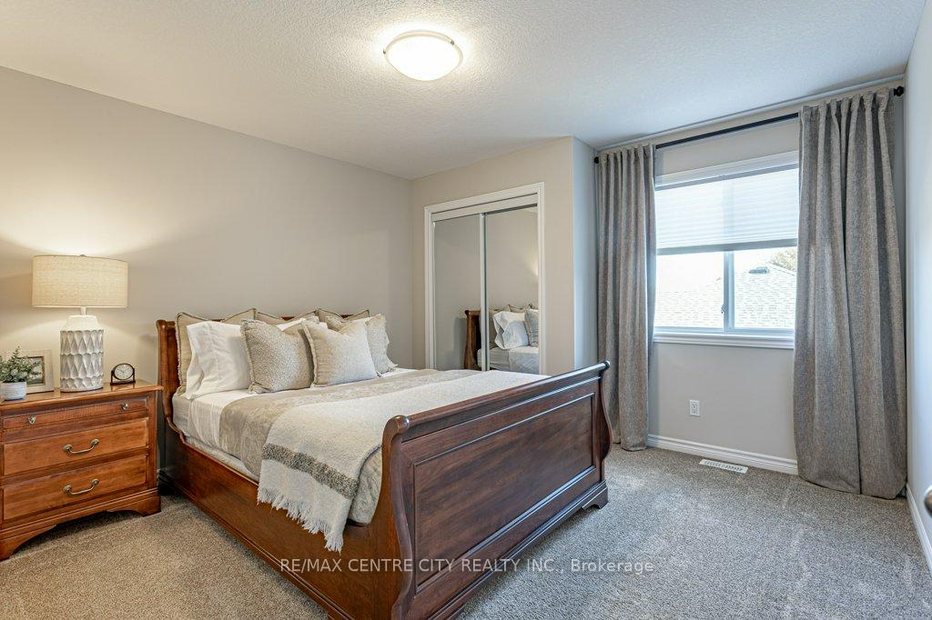 Photo 25 of 150 Queen Street, Middlesex Centre, Komoka — HOMEH