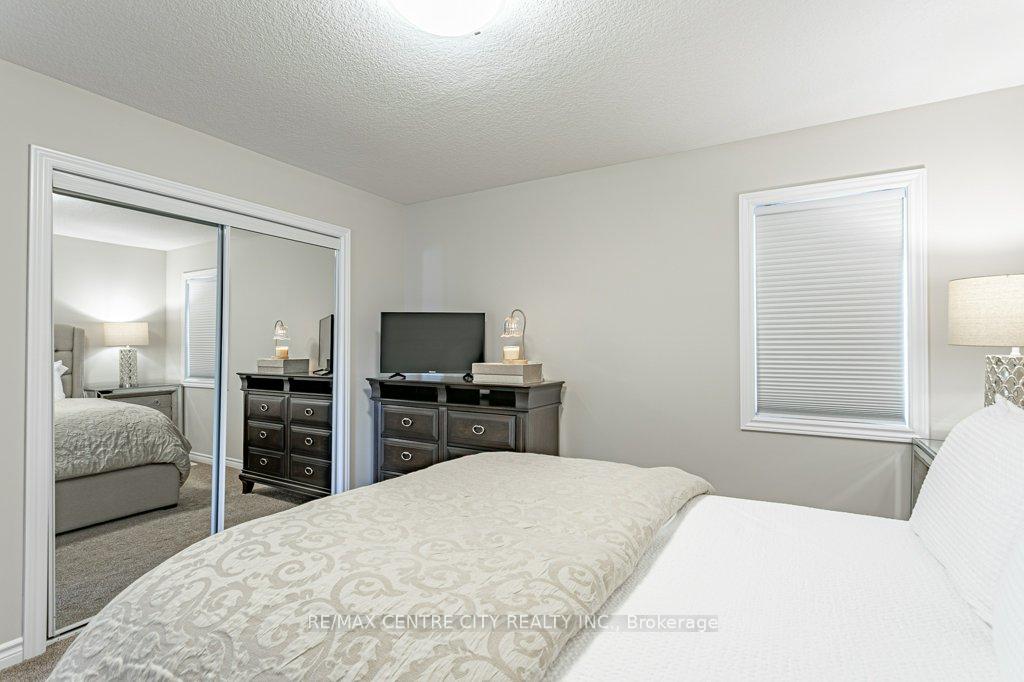 Photo 37 of 150 Queen Street, Middlesex Centre, Komoka — HOMEH