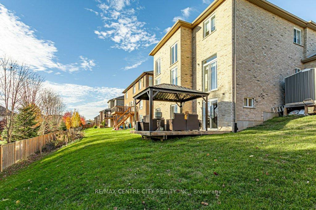 Photo 36 of 150 Queen Street, Middlesex Centre, Komoka — HOMEH