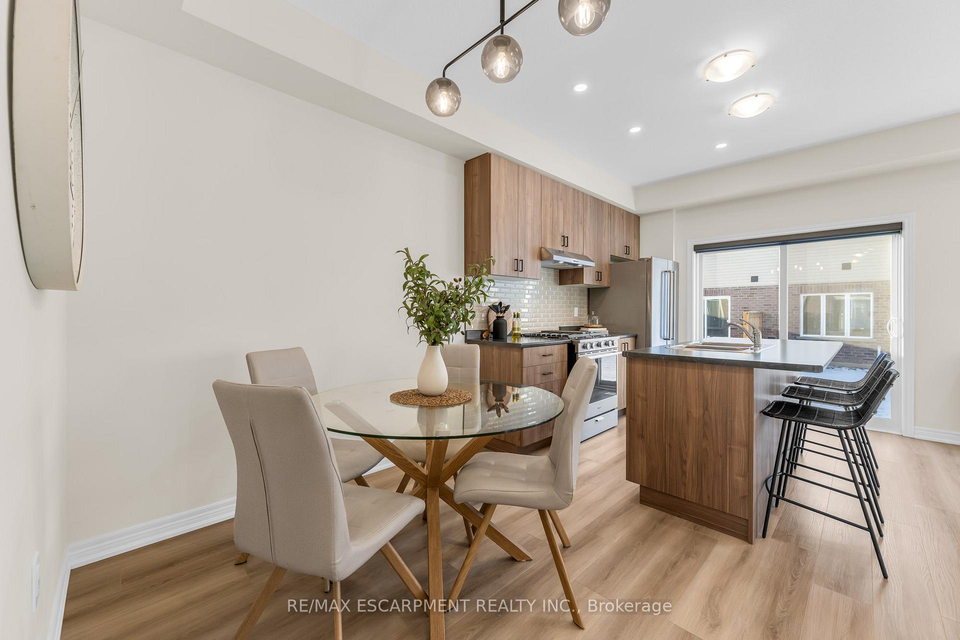 Photo 17 of Unit 25, 205 Thames Way, Hamilton, Mount Hope — HOMEH