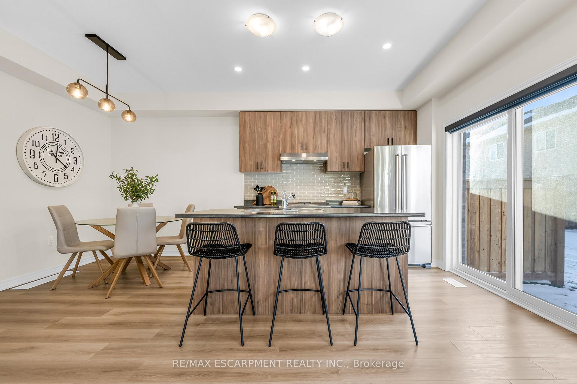 Photo 26 of Unit 25, 205 Thames Way, Hamilton, Mount Hope — HOMEH
