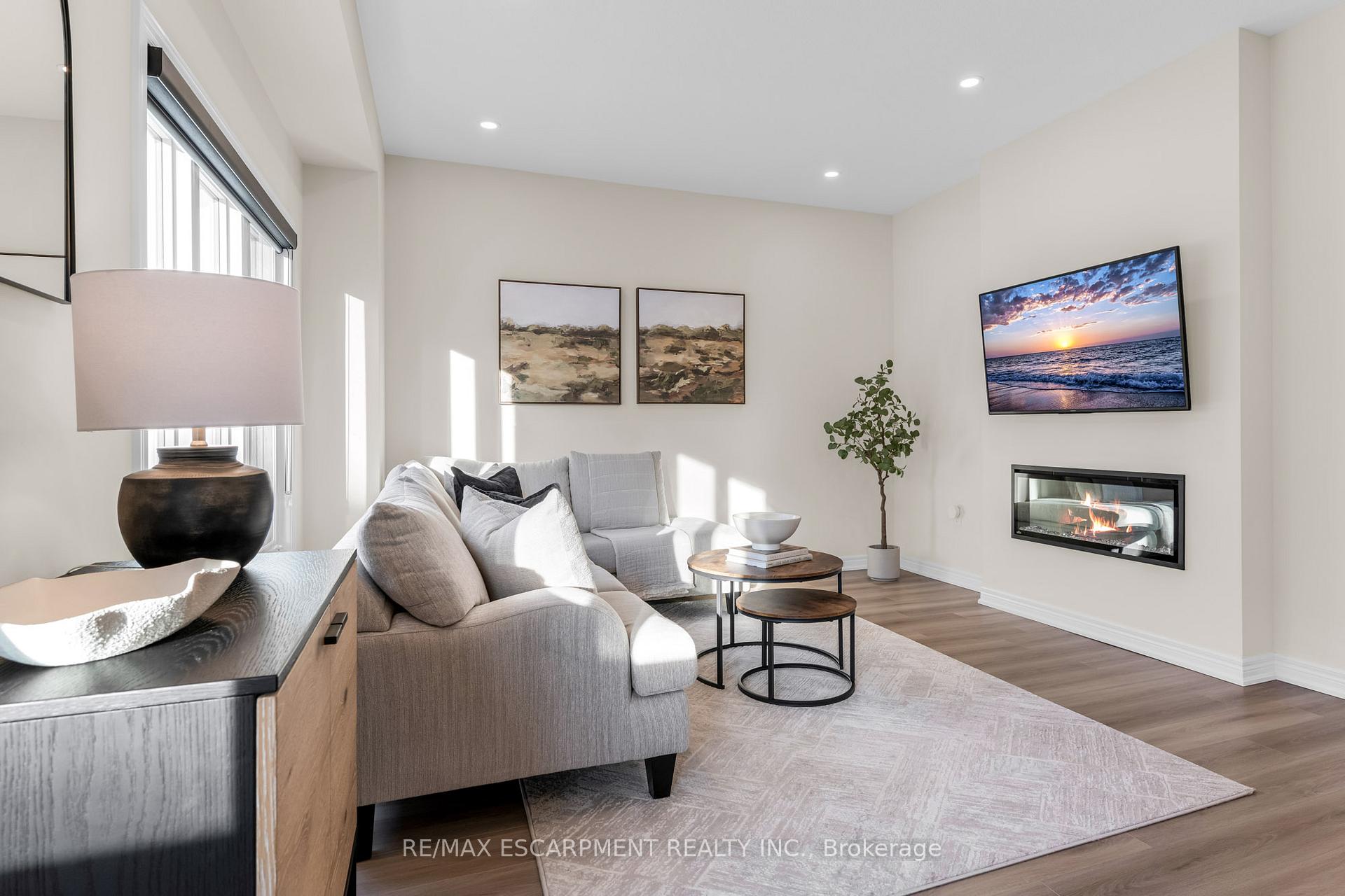 Photo 29 of Unit 25, 205 Thames Way, Hamilton, Mount Hope — HOMEH