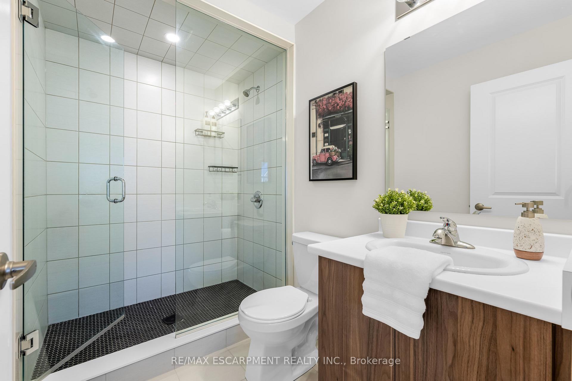 Photo 30 of Unit 25, 205 Thames Way, Hamilton, Mount Hope — HOMEH