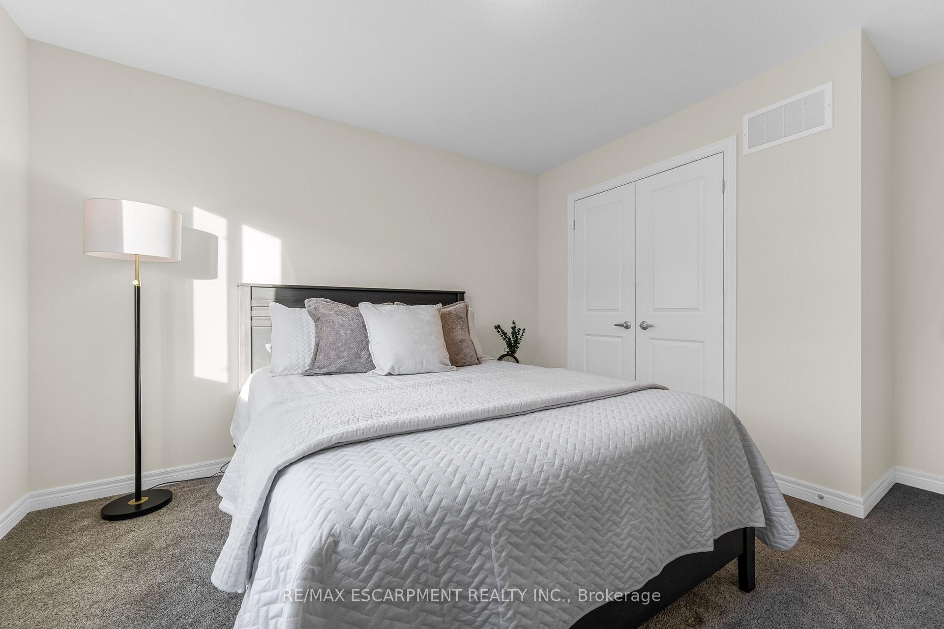 Photo 18 of Unit 25, 205 Thames Way, Hamilton, Mount Hope — HOMEH