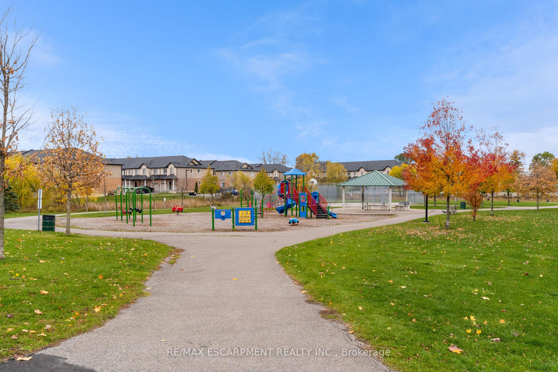 Photo 33 of Unit 25, 205 Thames Way, Hamilton, Mount Hope — HOMEH