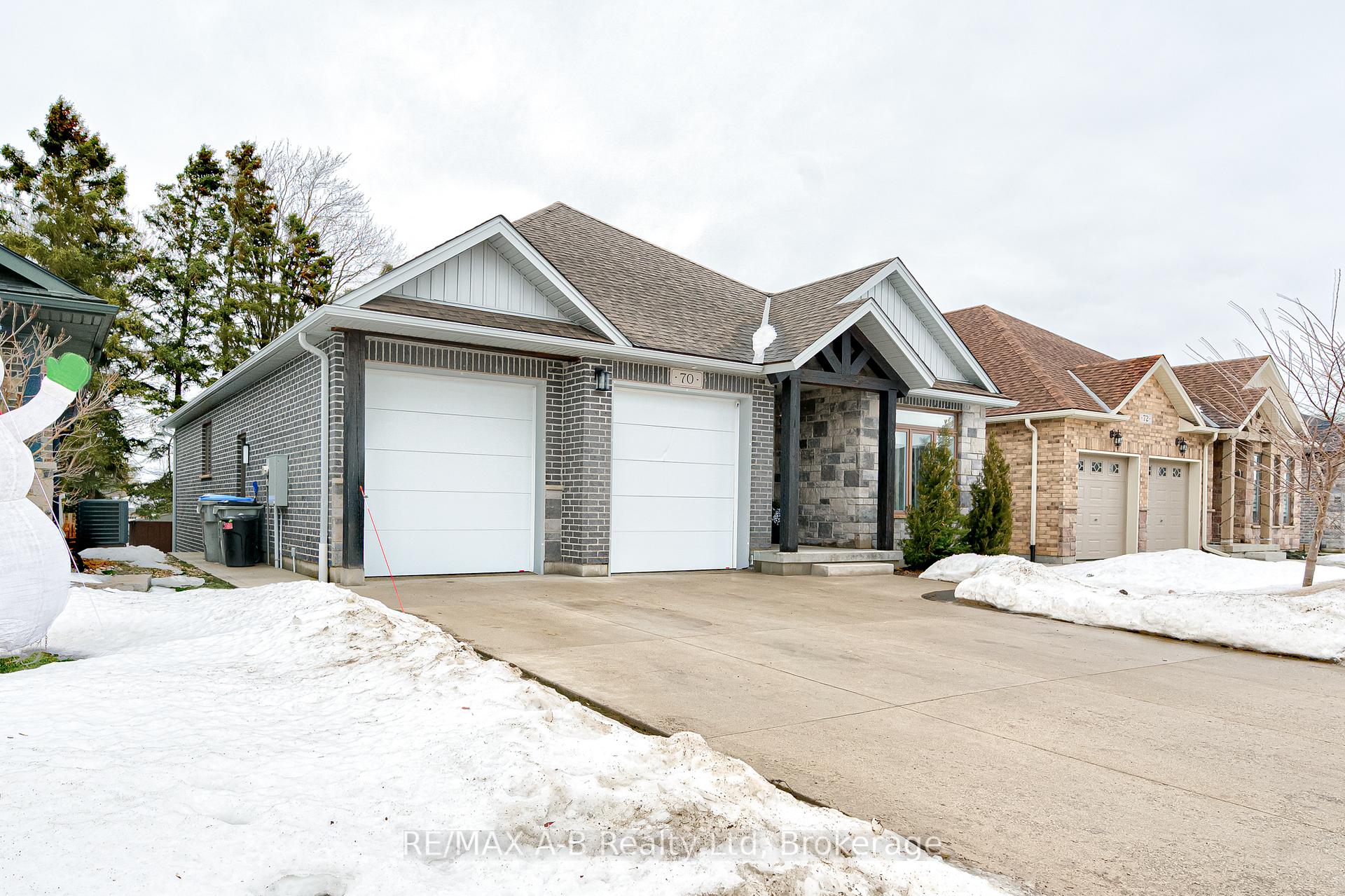 Photo 9 of 70 Gerber Drive, Perth East, Milverton — HOMEH