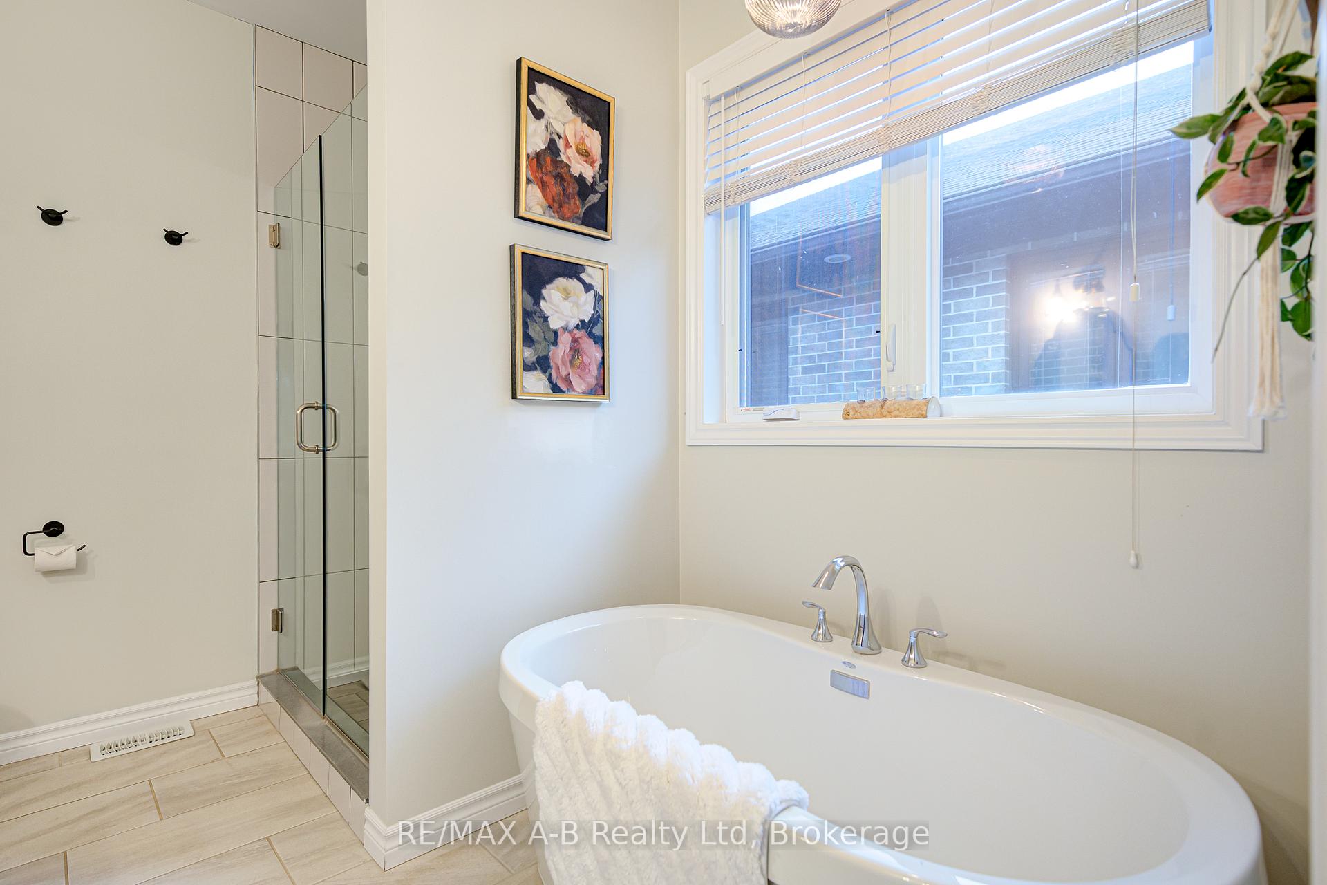 Photo 27 of 70 Gerber Drive, Perth East, Milverton — HOMEH
