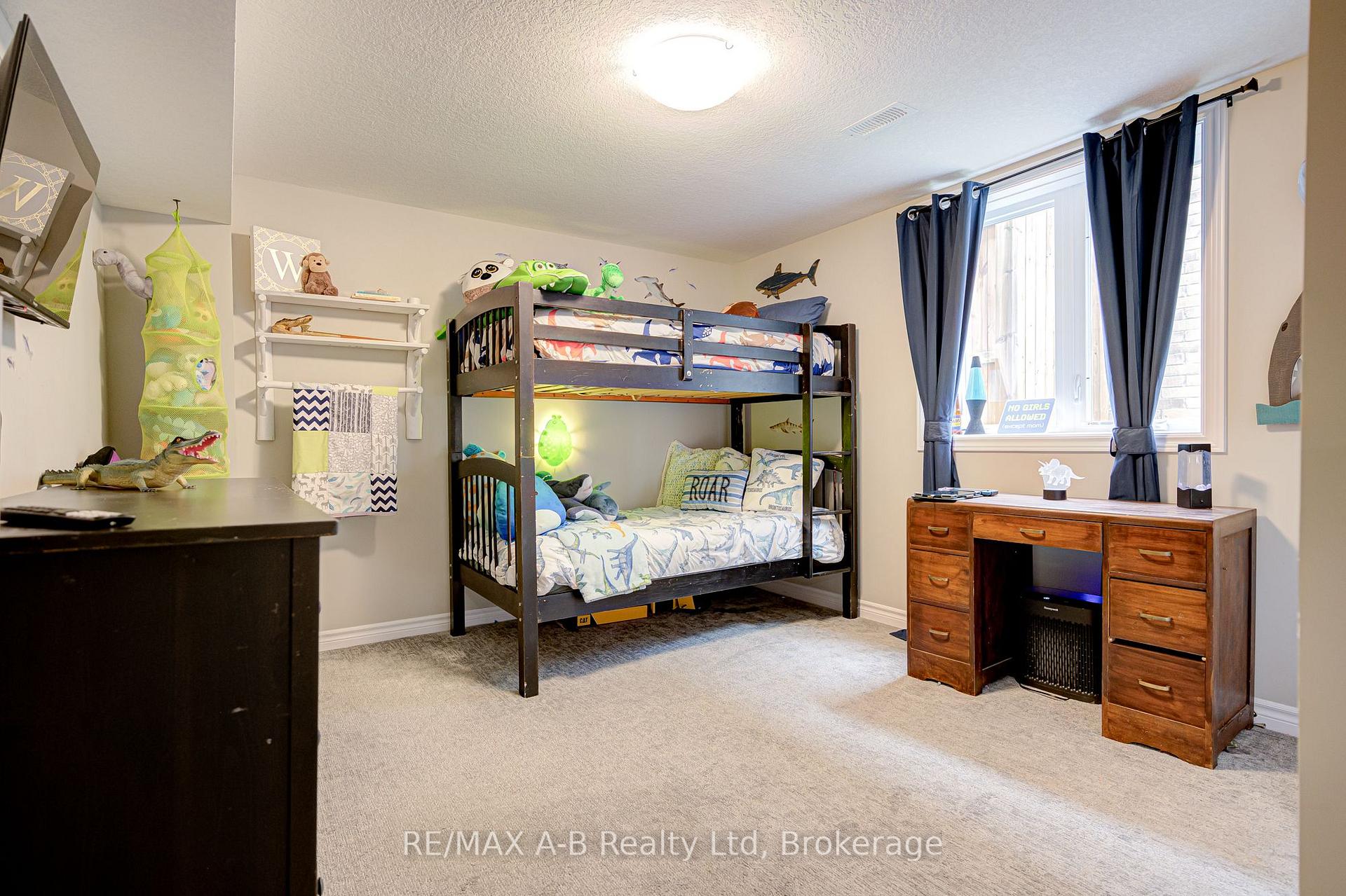 Photo 35 of 70 Gerber Drive, Perth East, Milverton — HOMEH