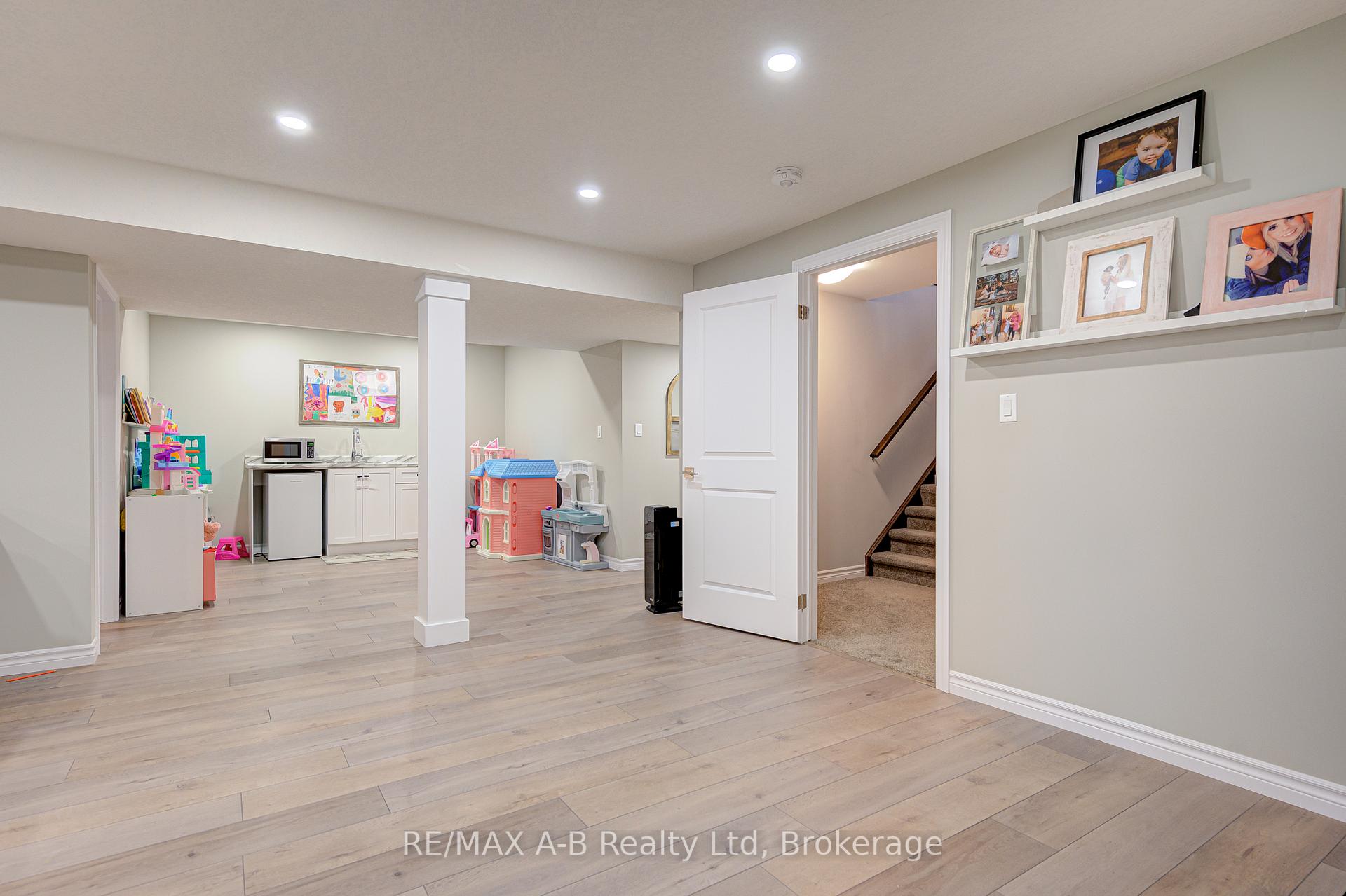 Photo 33 of 70 Gerber Drive, Perth East, Milverton — HOMEH