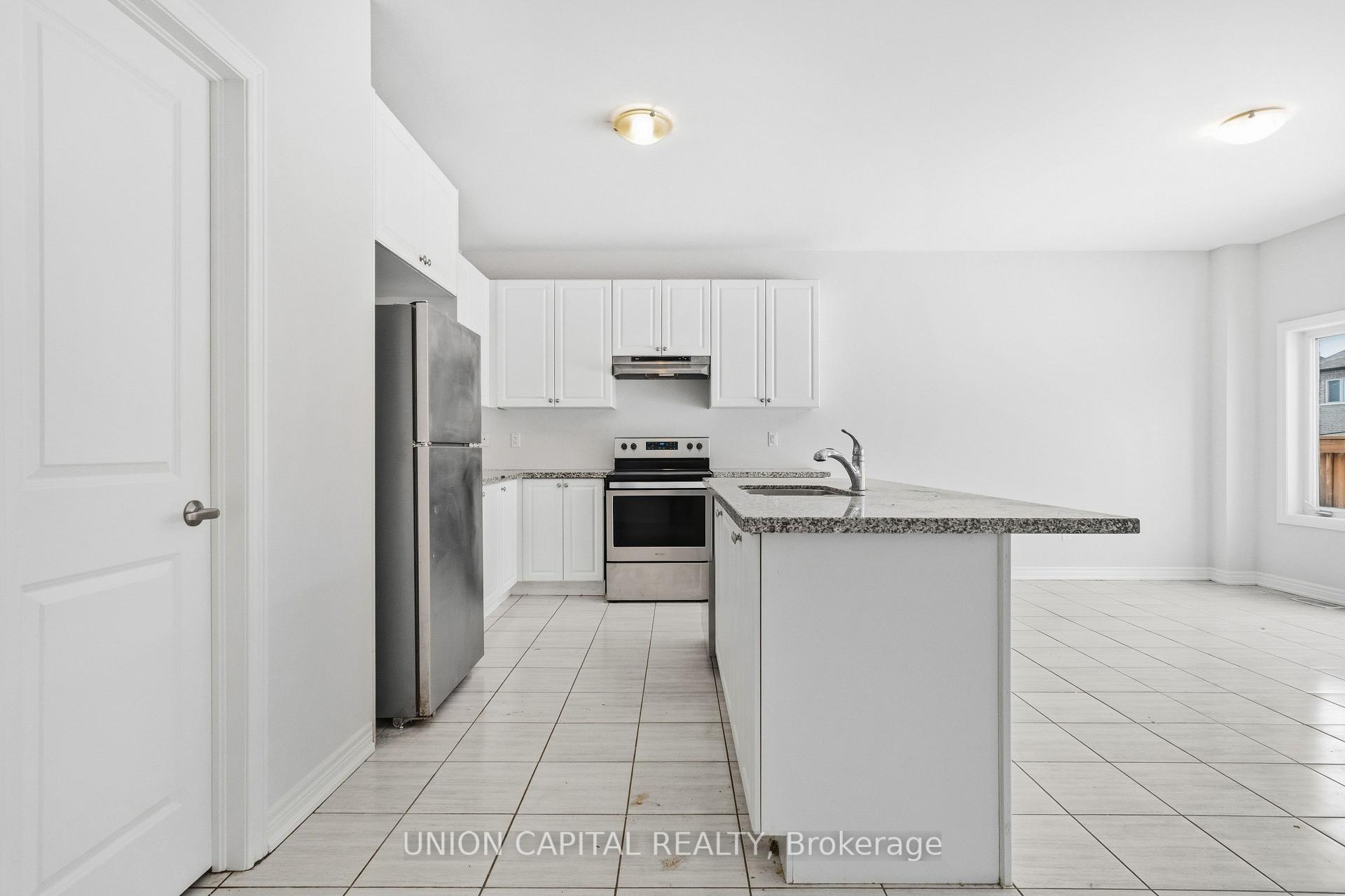 Photo 18 of 943 Larter Street, Innisfil, Alcona — HOMEH