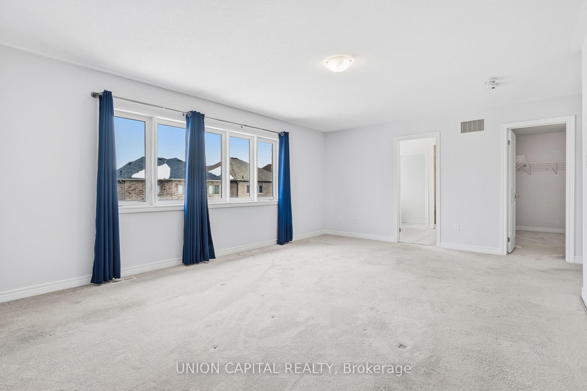 Photo 9 of 943 Larter Street, Innisfil, Alcona — HOMEH