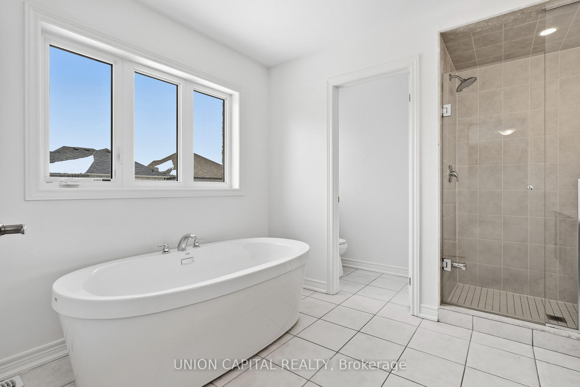 Photo 22 of 943 Larter Street, Innisfil, Alcona — HOMEH